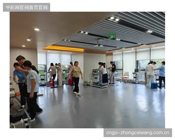 报告指出，12%的健身KOL粉丝愿意为其“运动处方”付费，但市场缺少合规产品